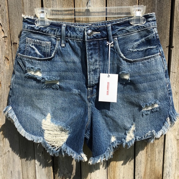 Good American The Bombshell High Rise Shorts NWT - Picture 8 of 8